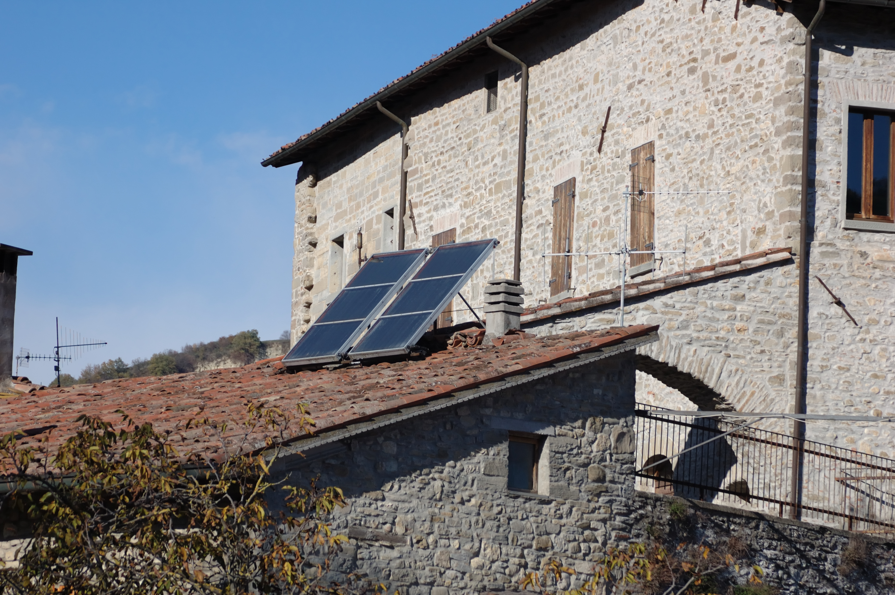 Microgrid deployment in complex circumstances